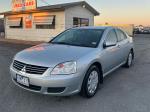 2006 MITSUBISHI 380 4D SEDAN ES DB SERIES II