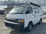 1996 TOYOTA HIACE 4D VAN RZH103R