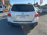 2013 TOYOTA KLUGER 4D WAGON KX-R (FWD) 7 SEAT GSU40R MY11 UPGRADE